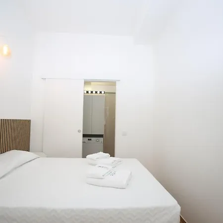 A70 - Junta Studio In Apartment Lagos