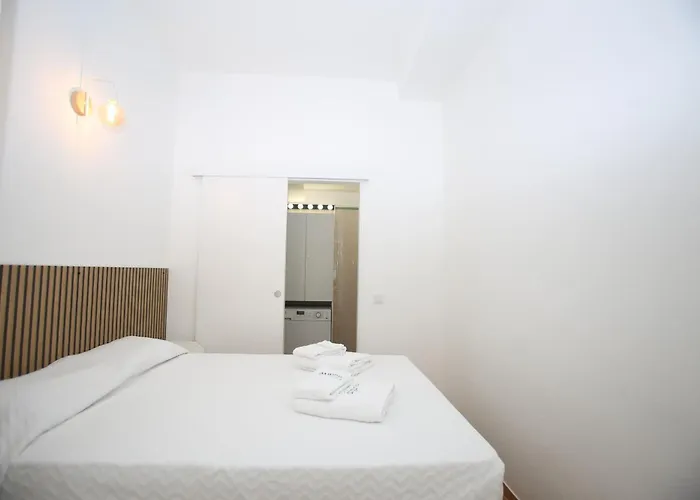 A70 - Junta Studio In アパート ラゴス